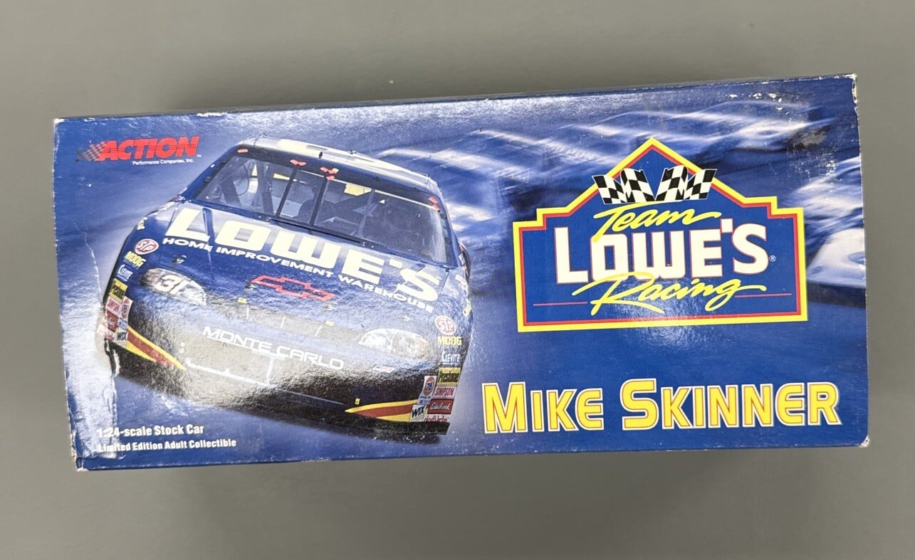 Action 2000 1:24 Mike Skinner #31 Loweโs Racing NASCAR Limited Edition Diecast