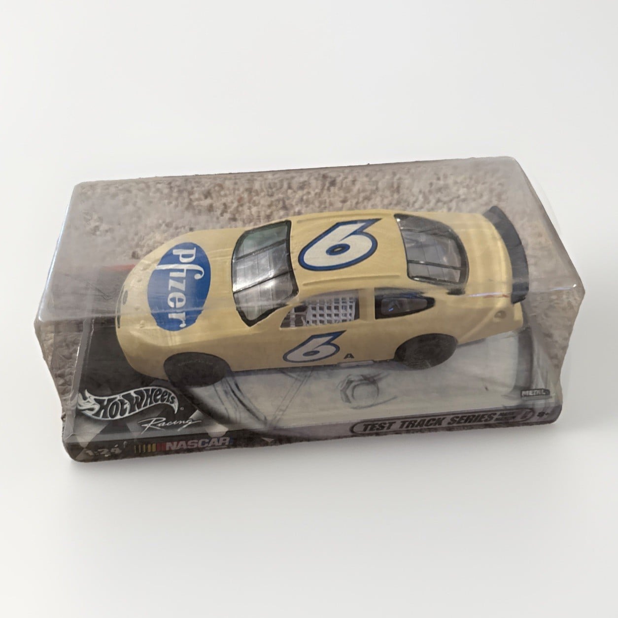 2003 Hot Wheels Test Track Mark Martin #6A Pfizer 1/24 Nascar Diecast New